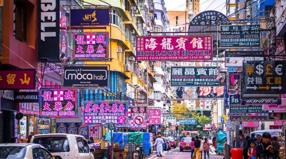 在香港讀研究生一年得花多少錢？
