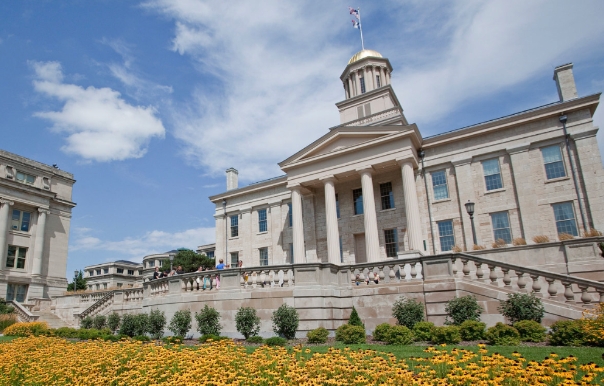 爱荷华大学美国排名多少位？
