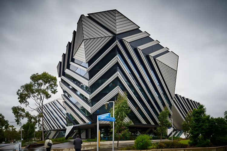 最新2024QS皇家墨尔本理工大学设计排名 艺术设计专业全澳第一