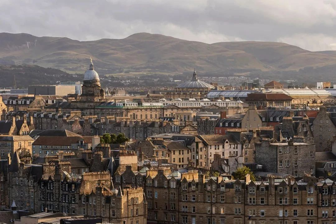 爱丁堡大学是水硕吗？