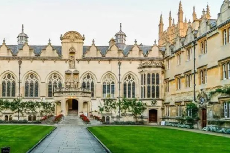 2025英国牛津大学研究生入学资格