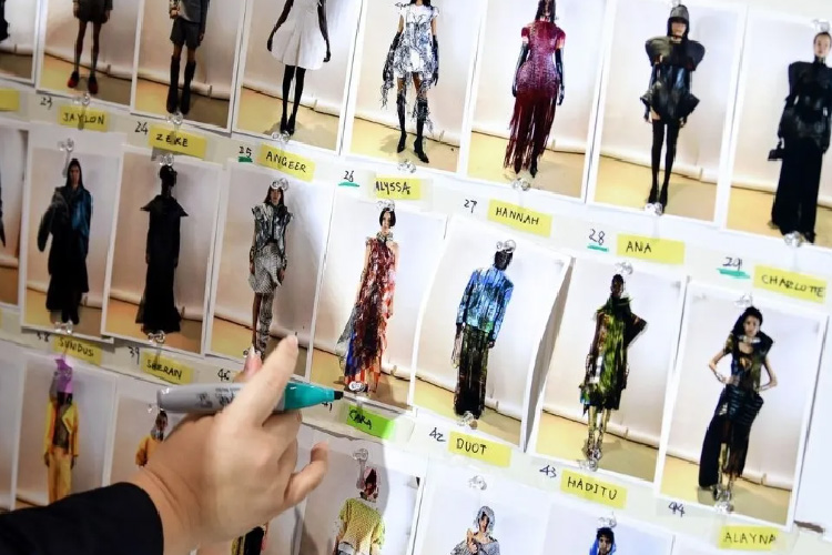 2025申请季|帕森斯设计学院服装设计留学条件详情介绍