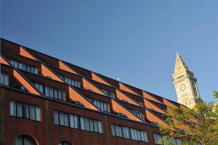 金斯顿大学好进么，2025优势专业及教育特色推荐