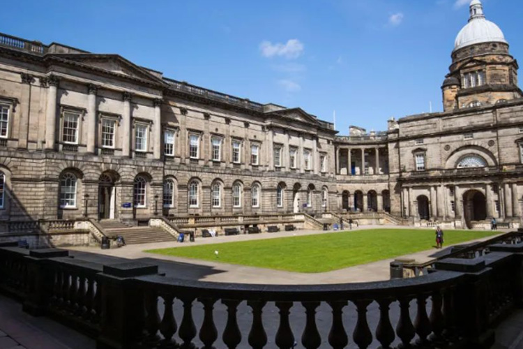 2025英国艺术留学｜爱丁堡大学交互设计作品集指南