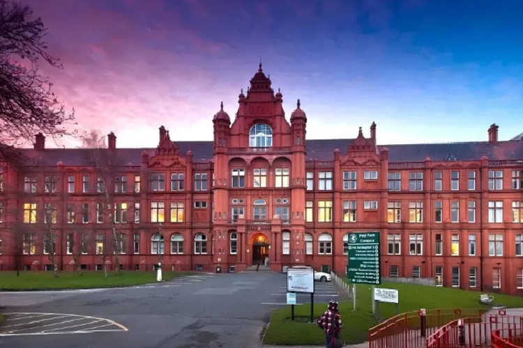 英国时尚管理专业最好的学校——伦敦艺术大学&曼彻斯特大学