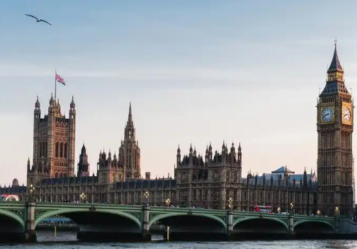 2025英国伦敦艺术大学学费一年多少钱 各学院最新优势专业