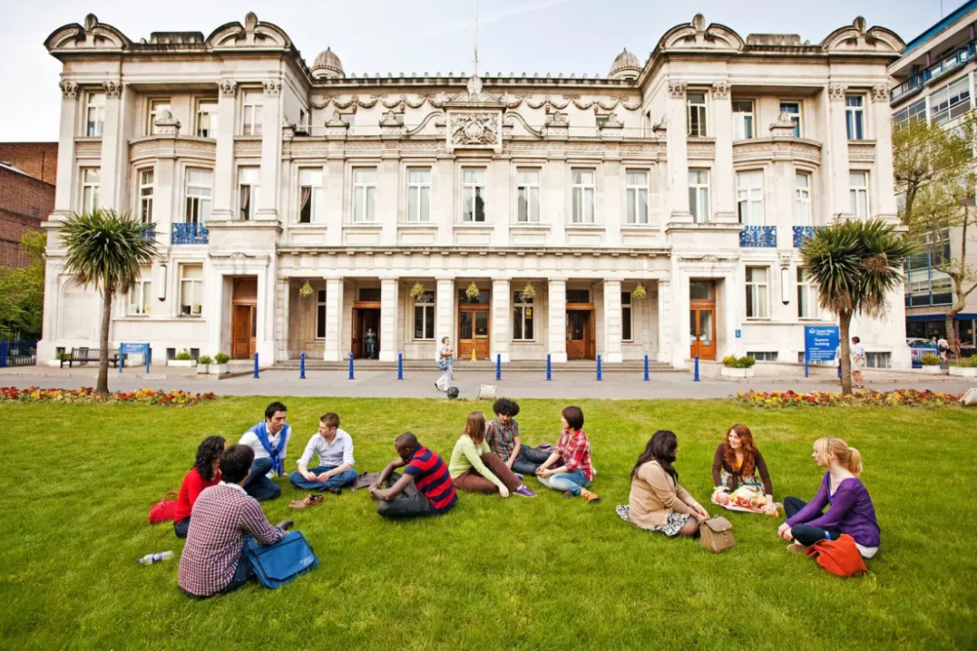 英国留学一年费用