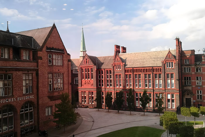 利兹大学