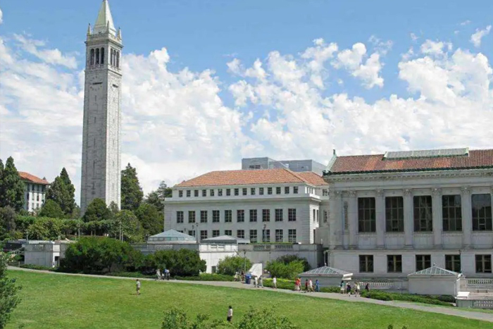 建筑留学申请要准备什么材料