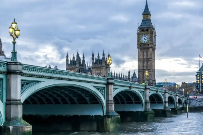 英国艺术硕士留学费用多少钱
