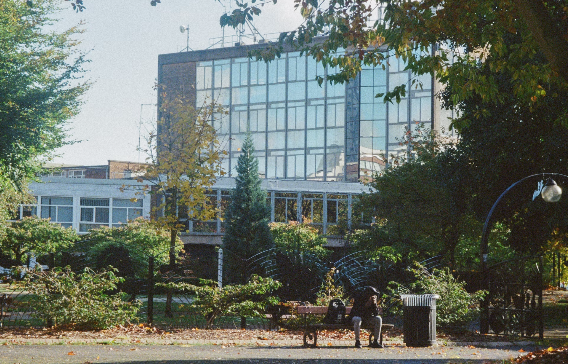 英国利兹大学留学一年学费