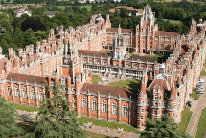 伦敦大学皇家霍洛威学院排名