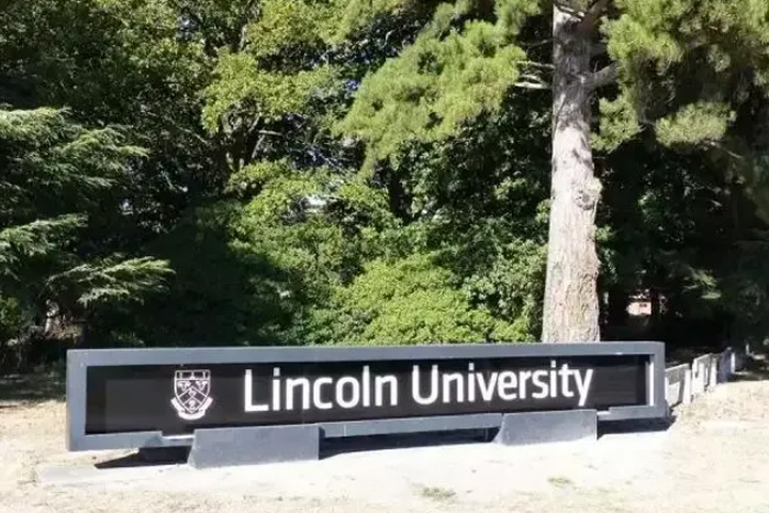 新西兰林肯大学研究生申请条件