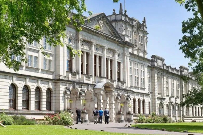 爱丁堡大学设计与数字媒体专业怎样