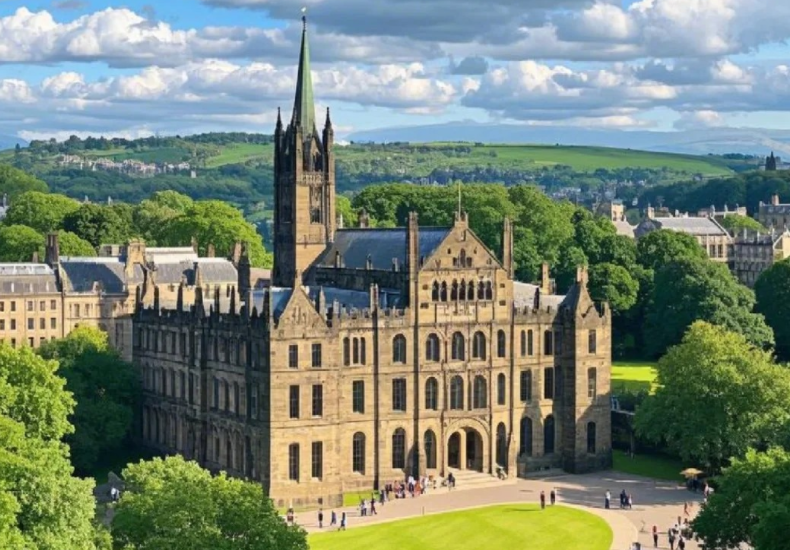 英国爱丁堡大学一年学费