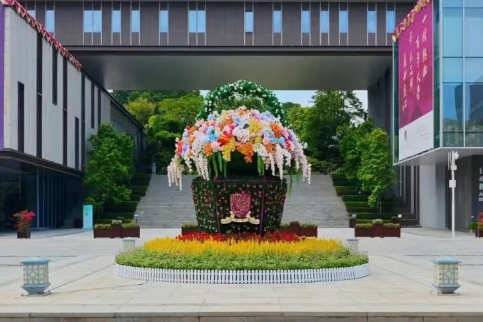 香港上研究生一年多少费用