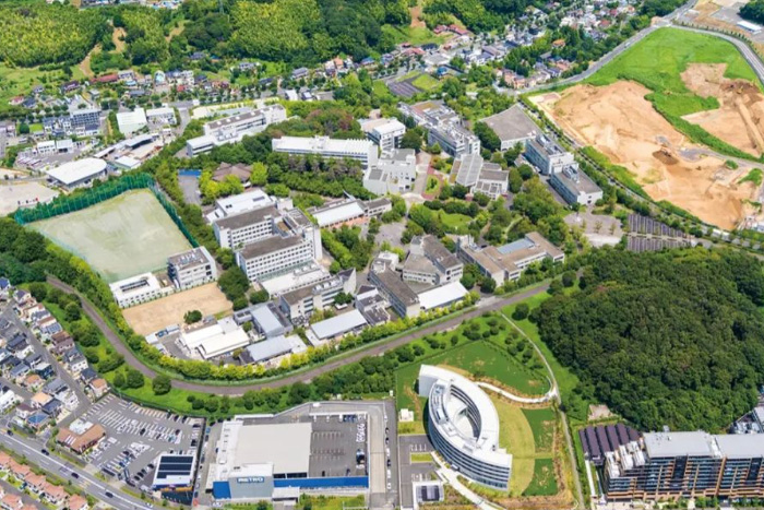日本多摩美术大学入学要求